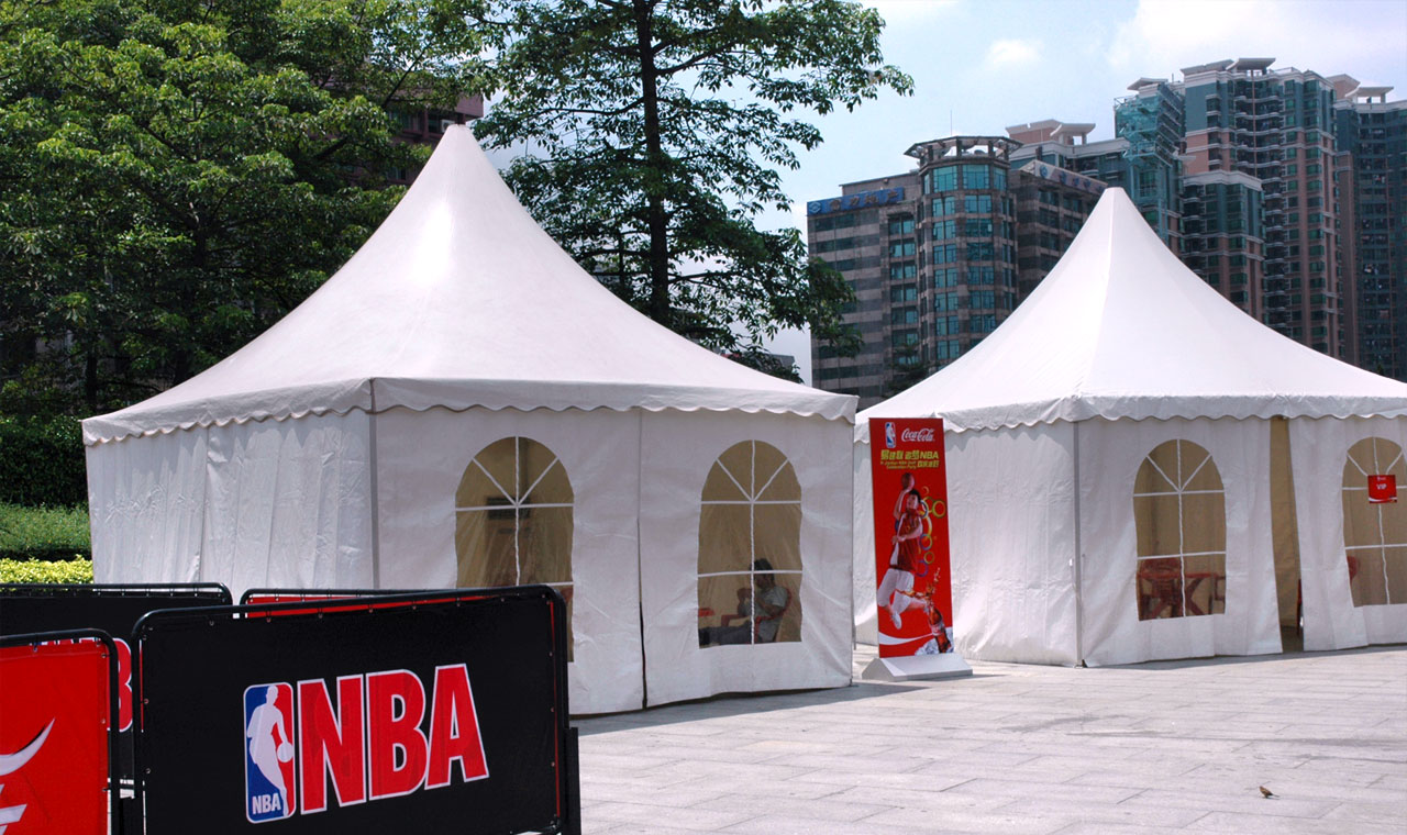 戶外籃球場(chǎng)-NBA選秀慶祝派對(duì)于2015年舉行